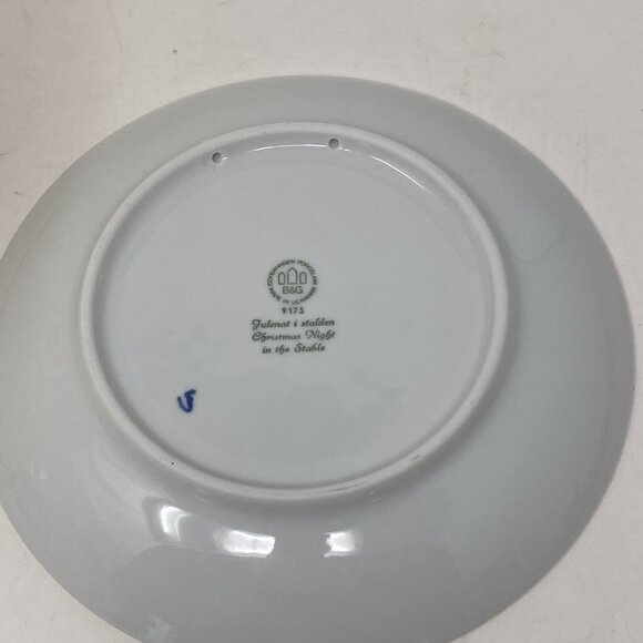 Bing and Grondahl Jubilee Christmas Night in the Stable 1975 Plate Denmark 9” - Picture 6 of 9